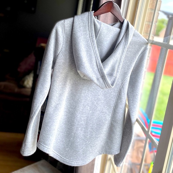 ⬇️ Dip Zipped Hoodie - Picture 6 of 6